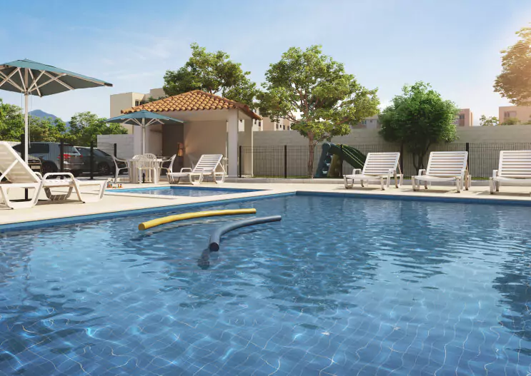 Imagem da piscina do empreendimento.